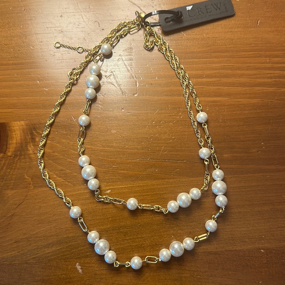NWT JCrew Pearl and Gold Metallic Necklace